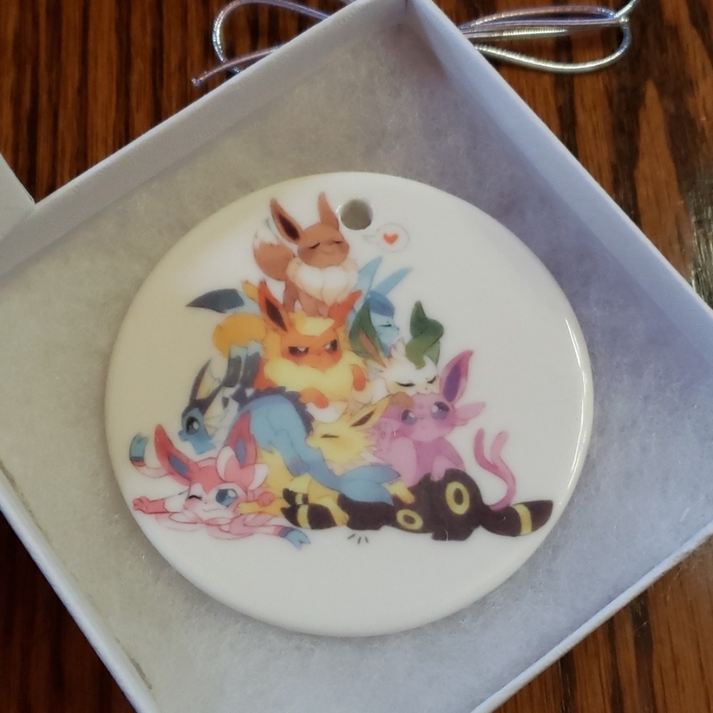 Eevee Christmas Ornament Ceramic 3" - Picture 1 of 5